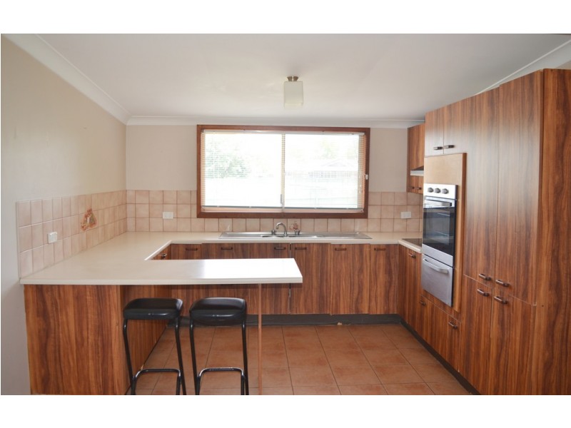 60 Ashmont Avenue, Ashmont NSW 2650