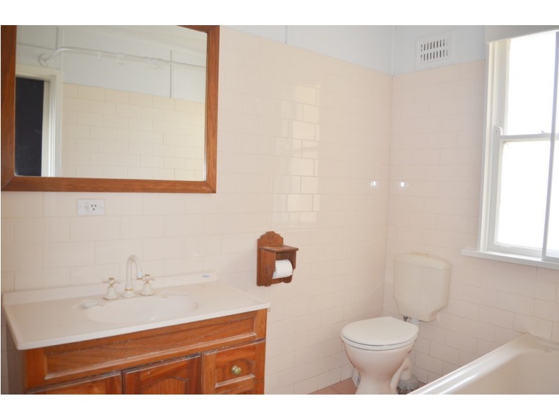 60 Ashmont Avenue, Ashmont NSW 2650