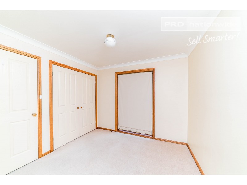 7 Minya Place, Glenfield Park NSW 2650