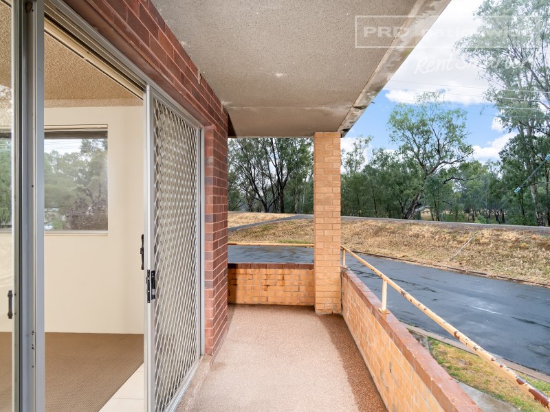 2/14 Small Street, Wagga Wagga NSW 2650