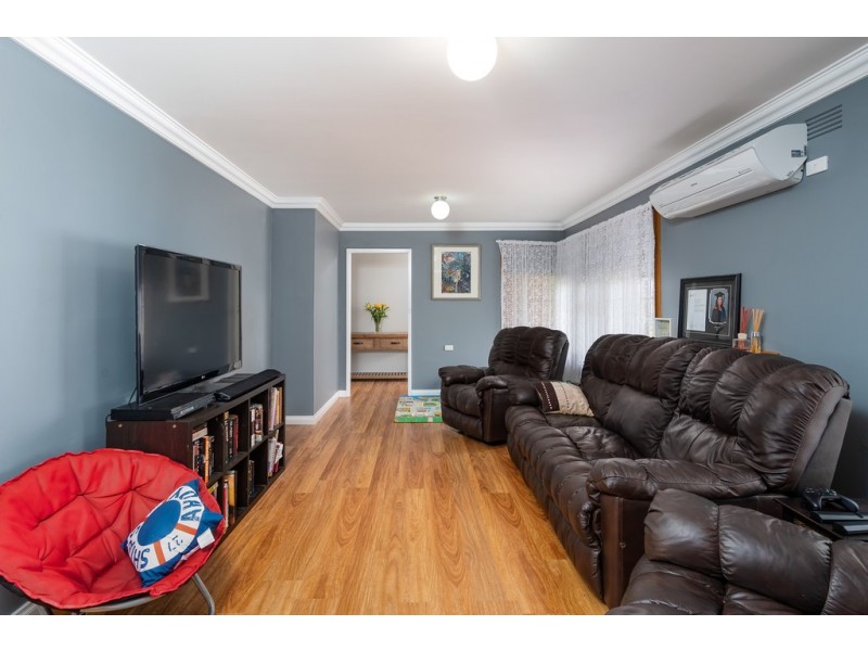 82 Warrawong Street, Kooringal NSW 2650