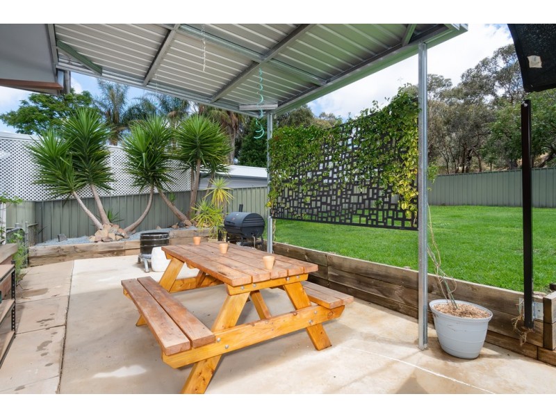 82 Warrawong Street, Kooringal NSW 2650
