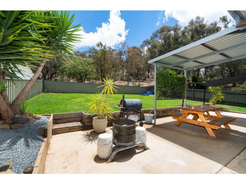82 Warrawong Street, Kooringal NSW 2650