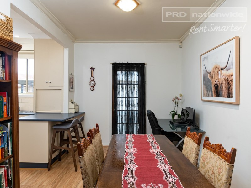 13 Spooner Avenue, Mount Austin NSW 2650