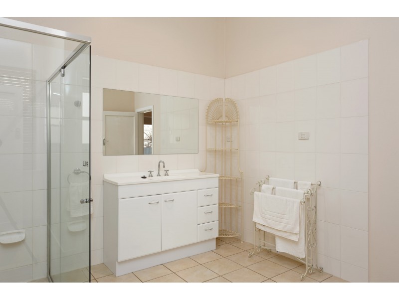 2/86 Peter Street, Wagga Wagga NSW 2650