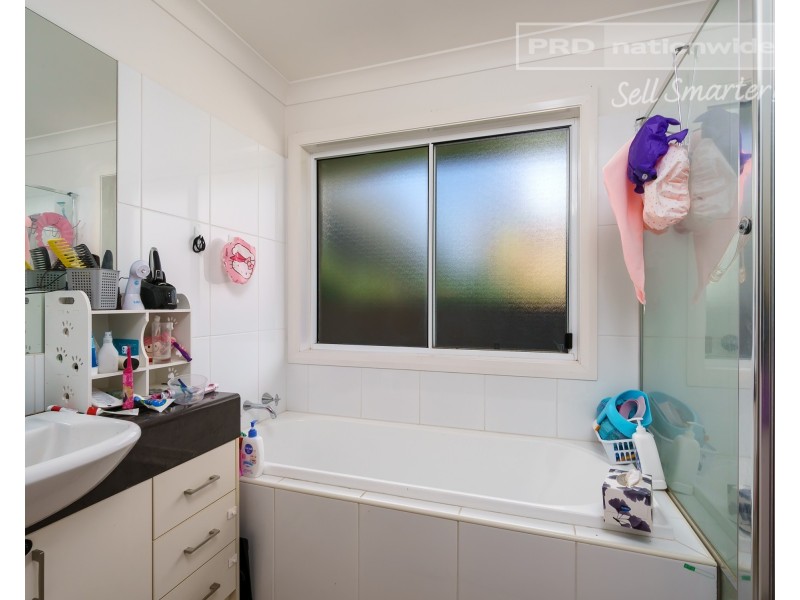 2/27 Day Street, Wagga Wagga NSW 2650