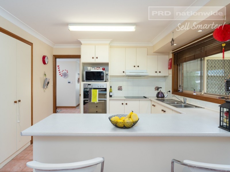 34 Nunkeri Street, Glenfield Park NSW 2650