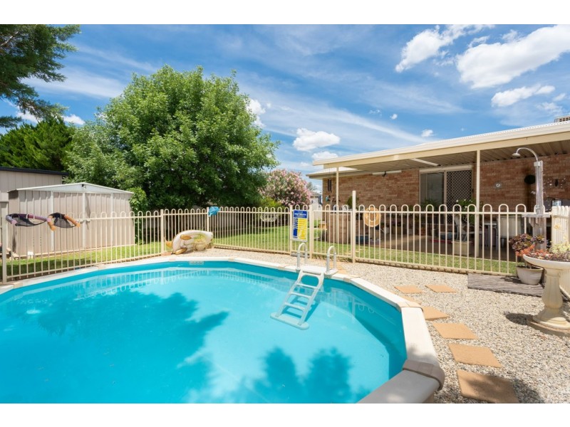 34 Nunkeri Street, Glenfield Park NSW 2650