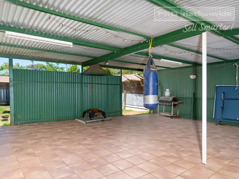 11 Gowrie Street, Mount Austin NSW 2650