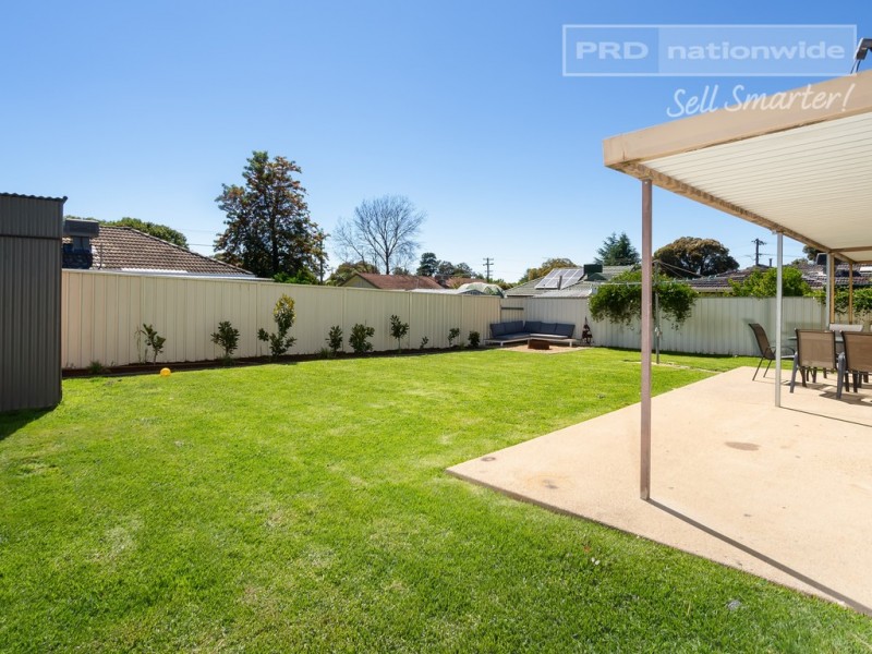 31 Walana Crescent, Kooringal NSW 2650