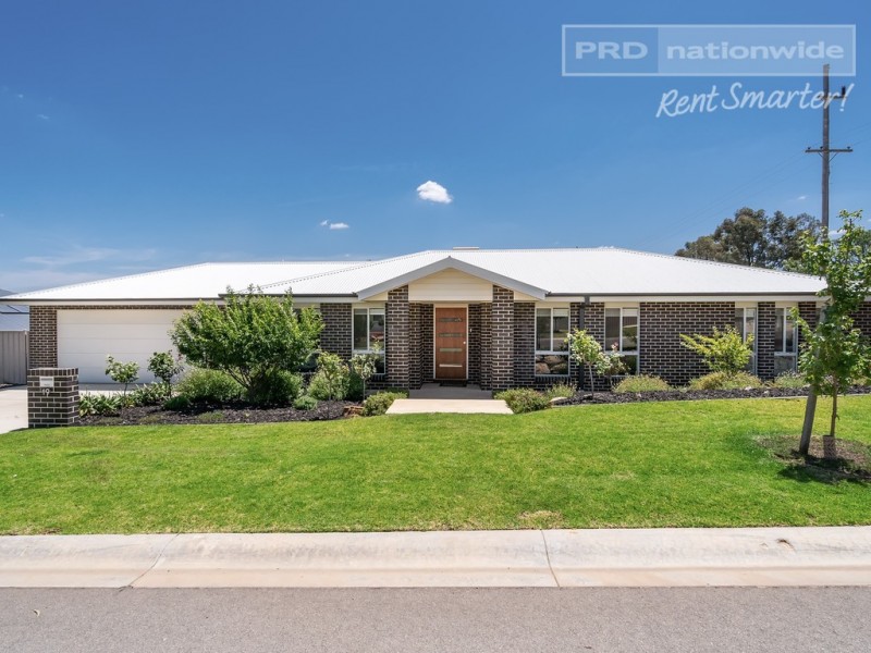 19 Kellerman Crescent, Boorooma NSW 2650