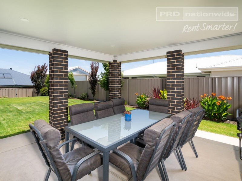 19 Kellerman Crescent, Boorooma NSW 2650