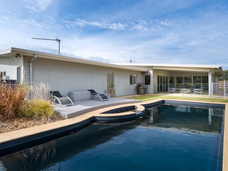 41 Peppermint Drive, Springvale NSW 2650