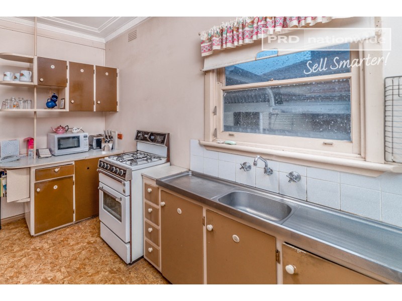 12 Nilma Avenue, Mount Austin NSW 2650