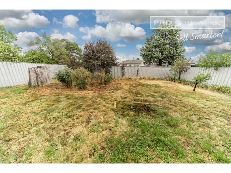 12 Nilma Avenue, Mount Austin NSW 2650