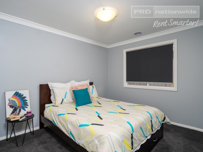 4 Pooginook Place, Bourkelands NSW 2650