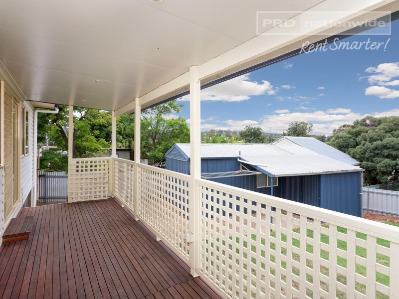 14 Condon Avenue, Mount Austin NSW 2650