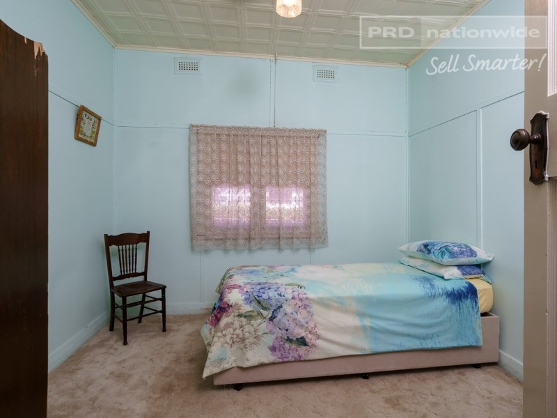 20 Heath Street, Turvey Park NSW 2650