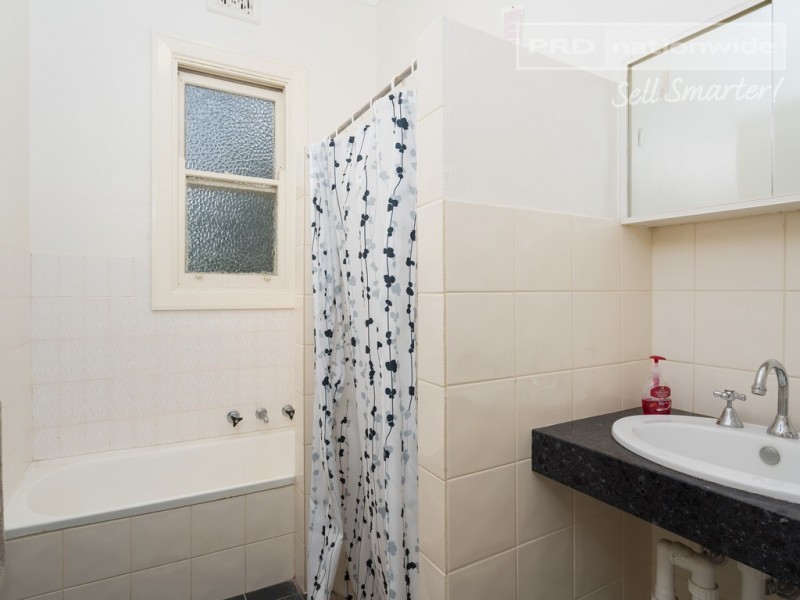 21 Wollundry Avenue, Wagga Wagga NSW 2650