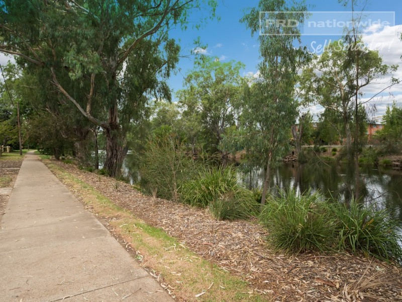 21 Wollundry Avenue, Wagga Wagga NSW 2650