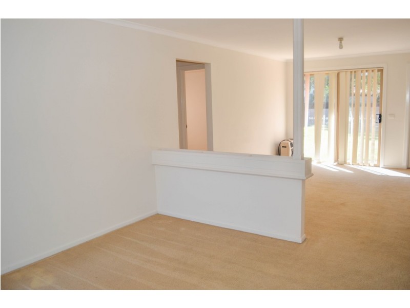 7 Matheson Place, Estella NSW 2650