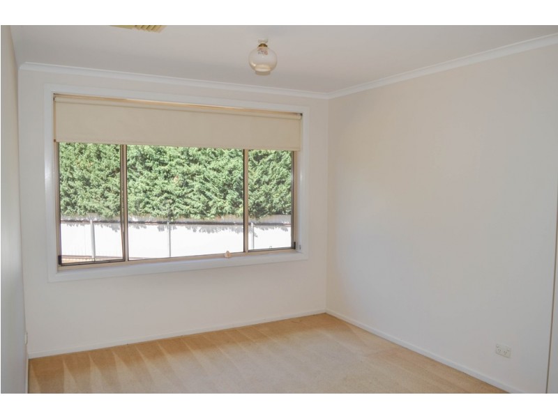 7 Matheson Place, Estella NSW 2650