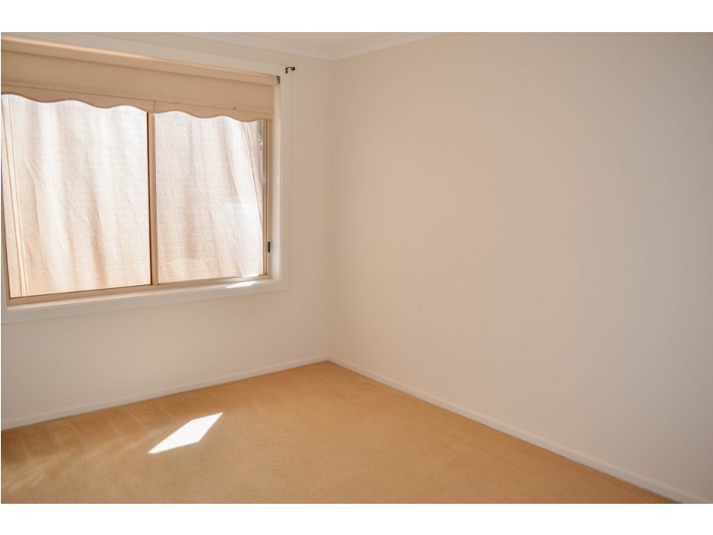 7 Matheson Place, Estella NSW 2650