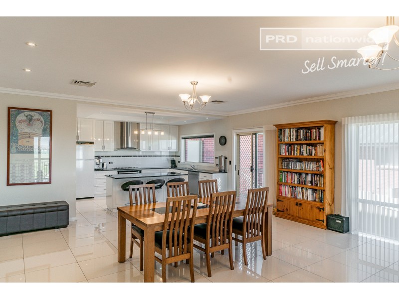 28 Atherton Crescent, Tatton NSW 2650