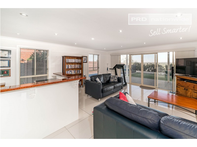 28 Atherton Crescent, Tatton NSW 2650