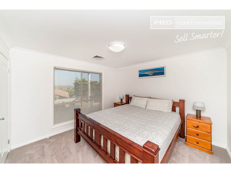 28 Atherton Crescent, Tatton NSW 2650
