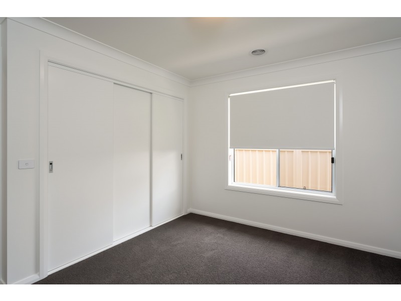 4 Barrett Street, Lloyd NSW 2650