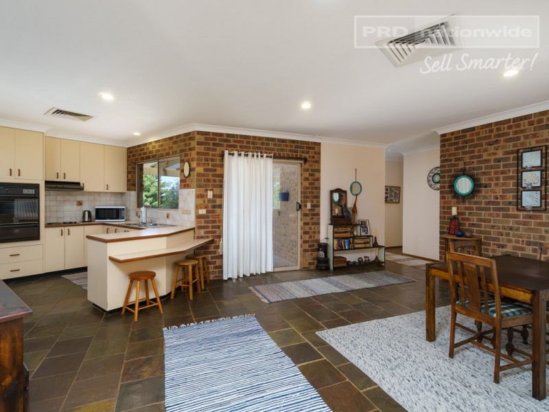 88 Mirrool Street, Coolamon NSW 2701