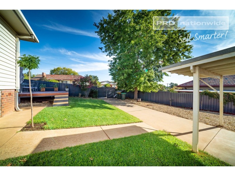 76 Mitchelmore Street, Turvey Park NSW 2650