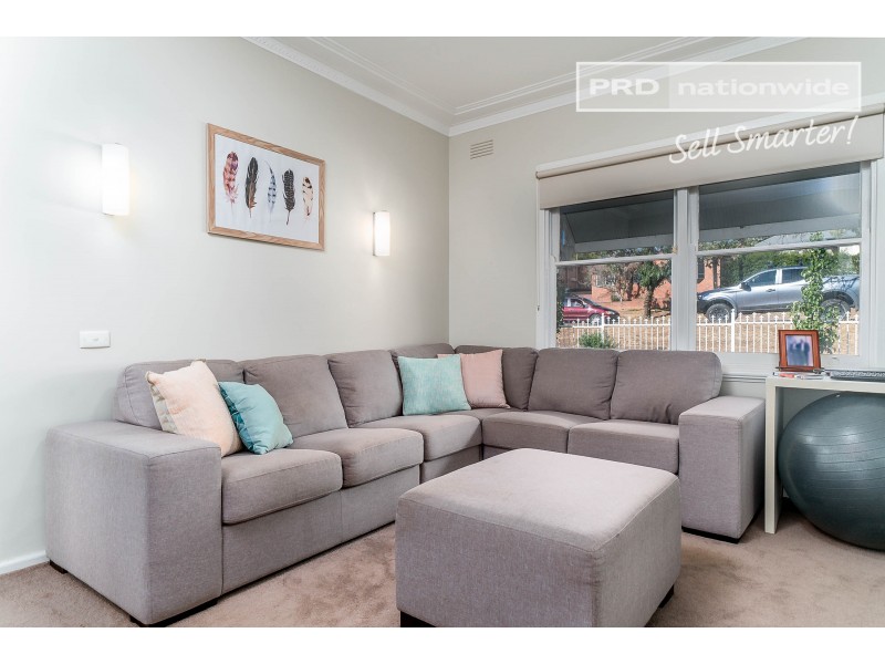 76 Mitchelmore Street, Turvey Park NSW 2650