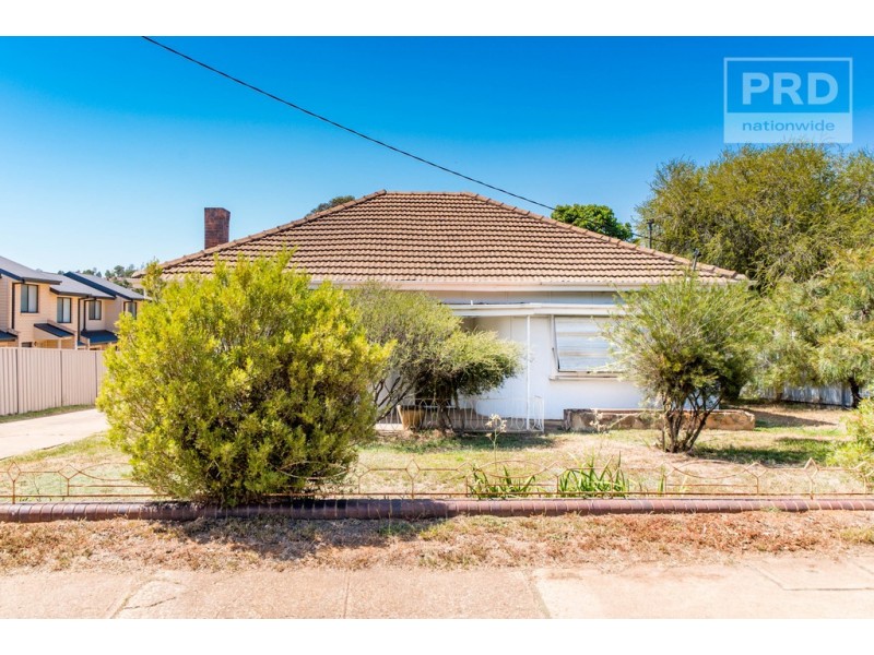 197 Lake Albert Road, Kooringal NSW 2650