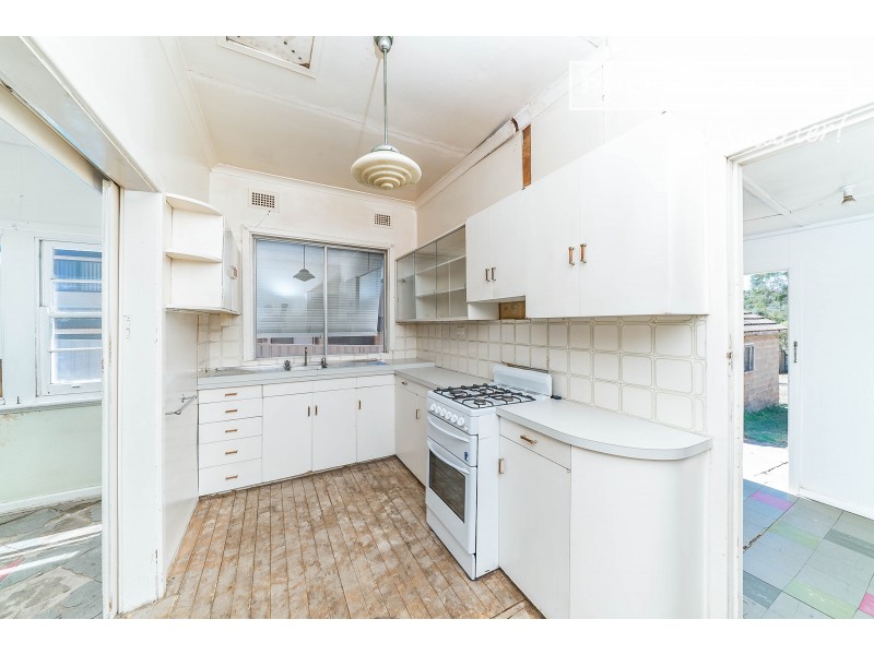 197 Lake Albert Road, Kooringal NSW 2650