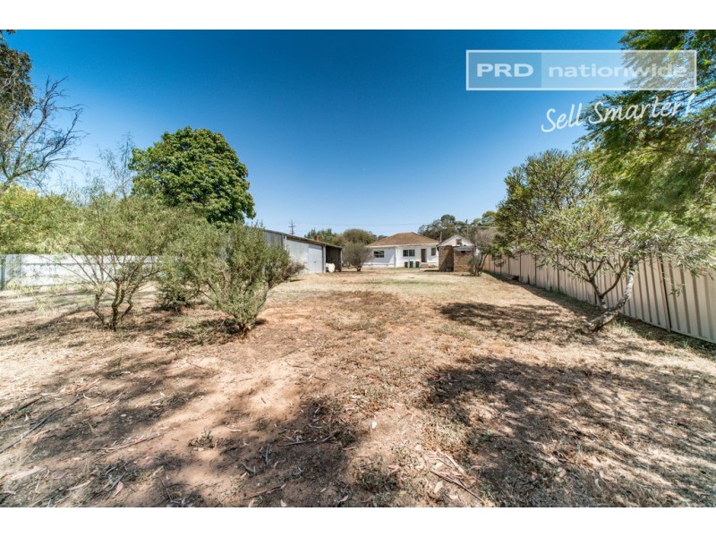 197 Lake Albert Road, Kooringal NSW 2650