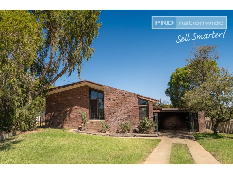 5 Falcon Place, Kooringal NSW 2650