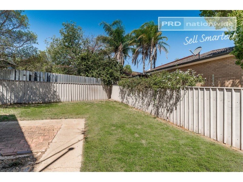 5 Falcon Place, Kooringal NSW 2650