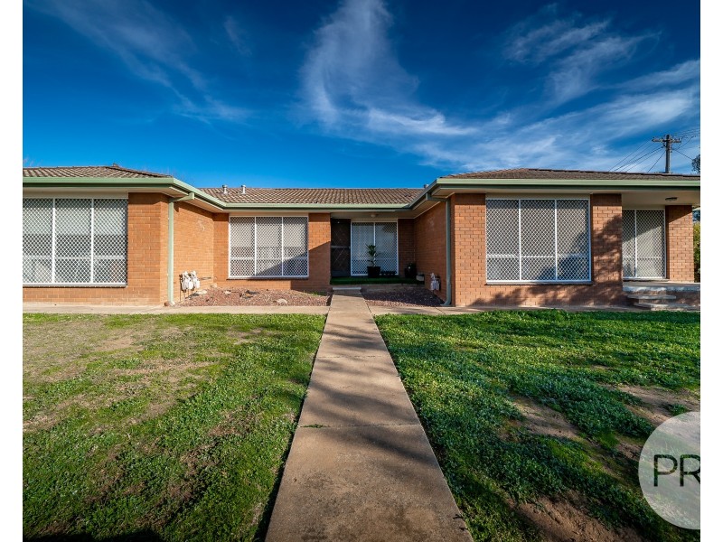 1/13 Wewak Street, Ashmont NSW 2650