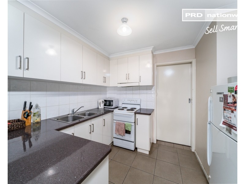 1/13 Wewak Street, Ashmont NSW 2650
