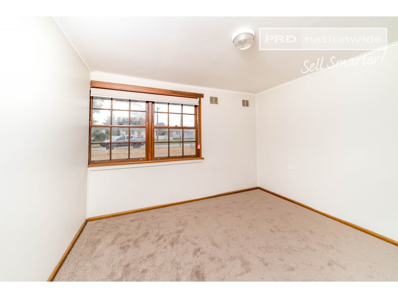 11 Sepik Road, Ashmont NSW 2650