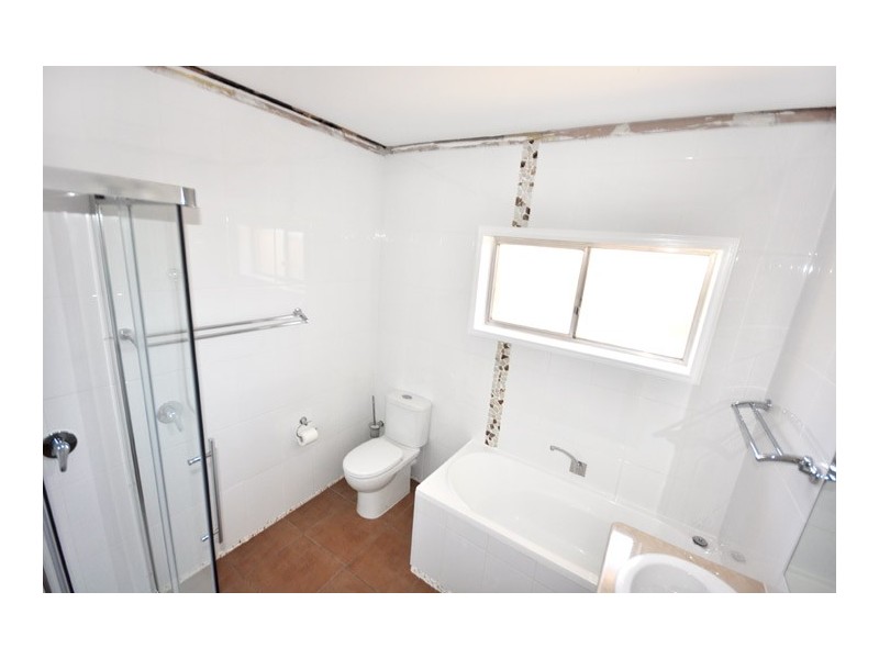 168 Fernleigh Road, Mount Austin NSW 2650