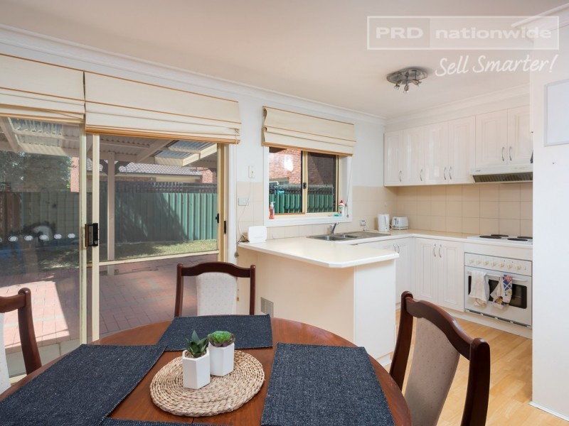 15 Bentley Place, Wagga Wagga NSW 2650