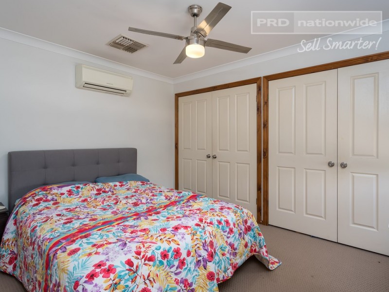 15 Bentley Place, Wagga Wagga NSW 2650