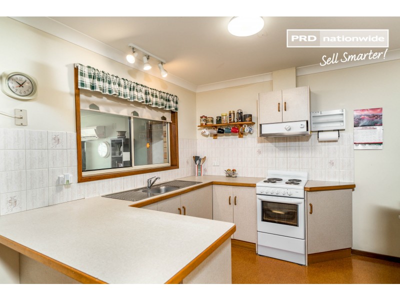 28 Eldershaw Drive, Forest Hill NSW 2651