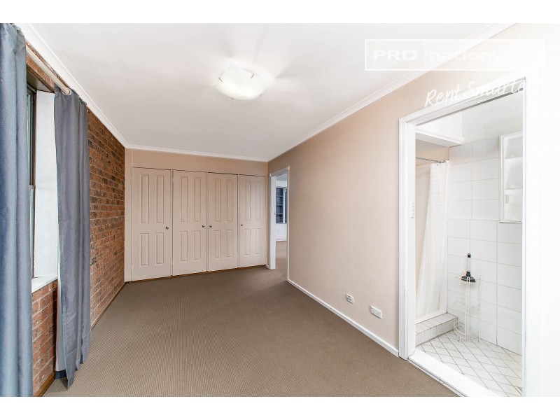 5/6 Lampe Avenue, Wagga Wagga NSW 2650