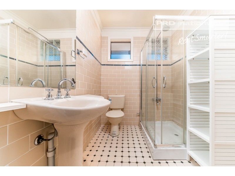 5/6 Lampe Avenue, Wagga Wagga NSW 2650