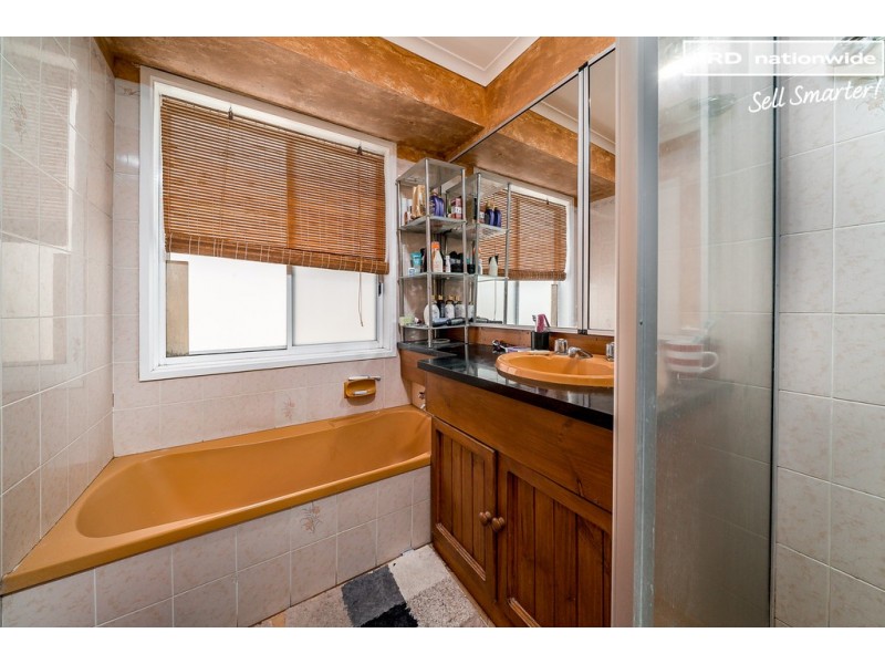 57 Undurra Drive, Glenfield Park NSW 2650
