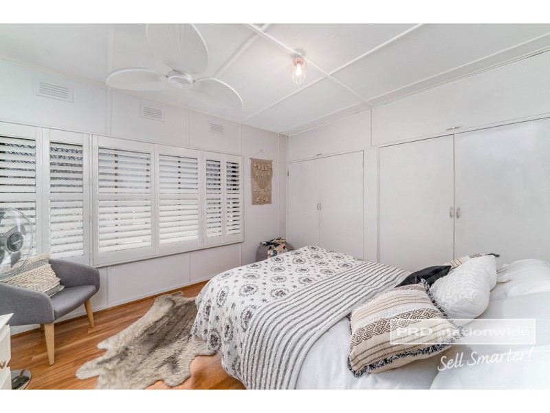 156 Macleay Street, Mount Austin NSW 2650